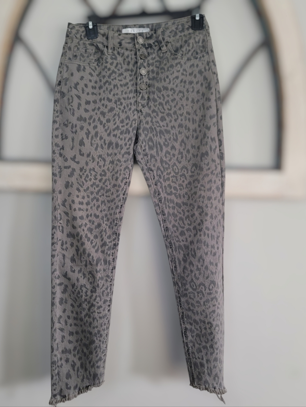 Nature, Gray Cheetah,Button Fly, Assymetrical Raw Hem Skinny Denim Jeans, Sz 7